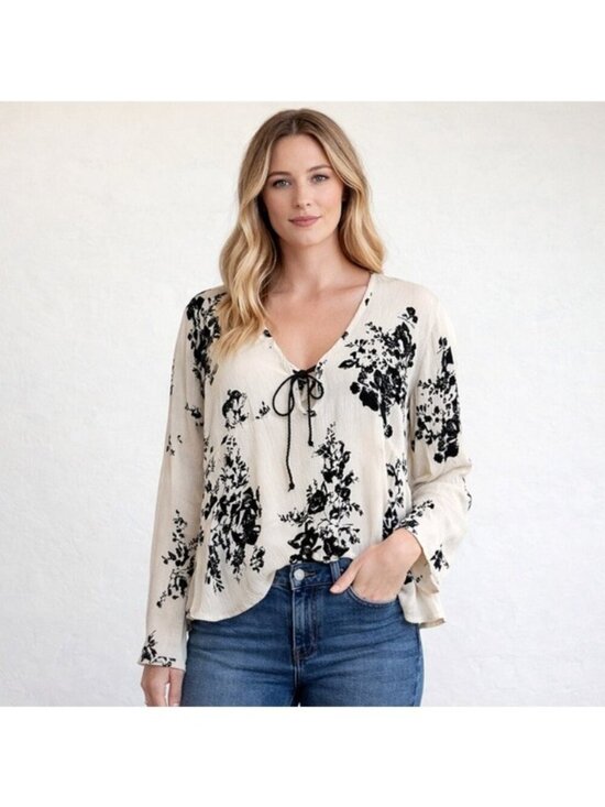 lovestitch Tops - Anthropologie Lovestitch Black Cream Floral Top Sz M Boho Coquette Flowy Cotton